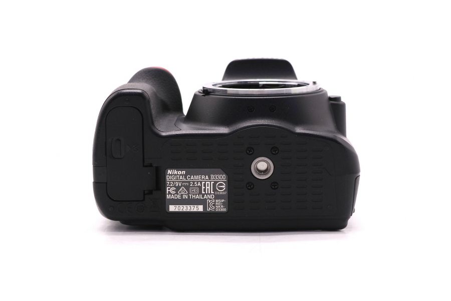 Nikon D3300 body в упаковке (пробег 135 кадров)