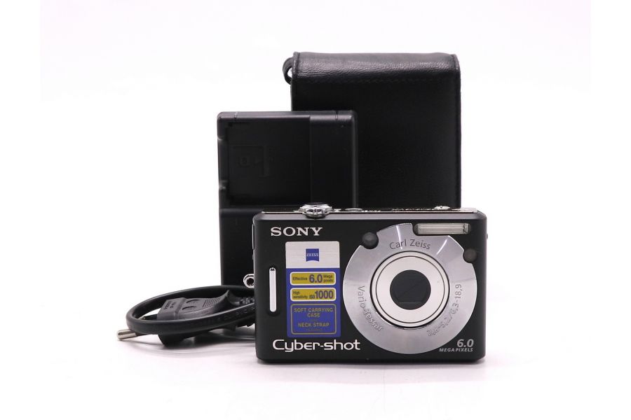 Компактная цифровая камера Sony Cyber-shot DSC-W40