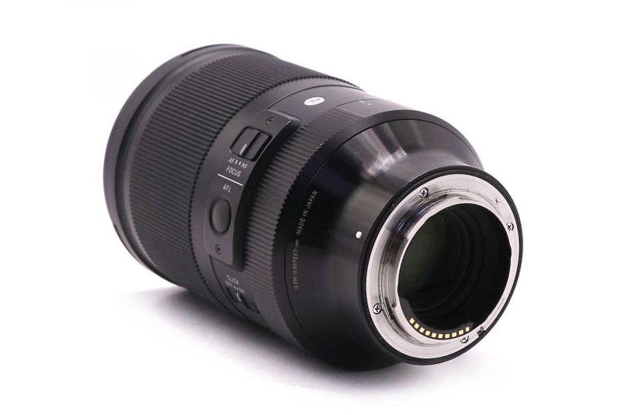 Sigma 35mm f/1.2 DG DN Art Sony E в упаковке