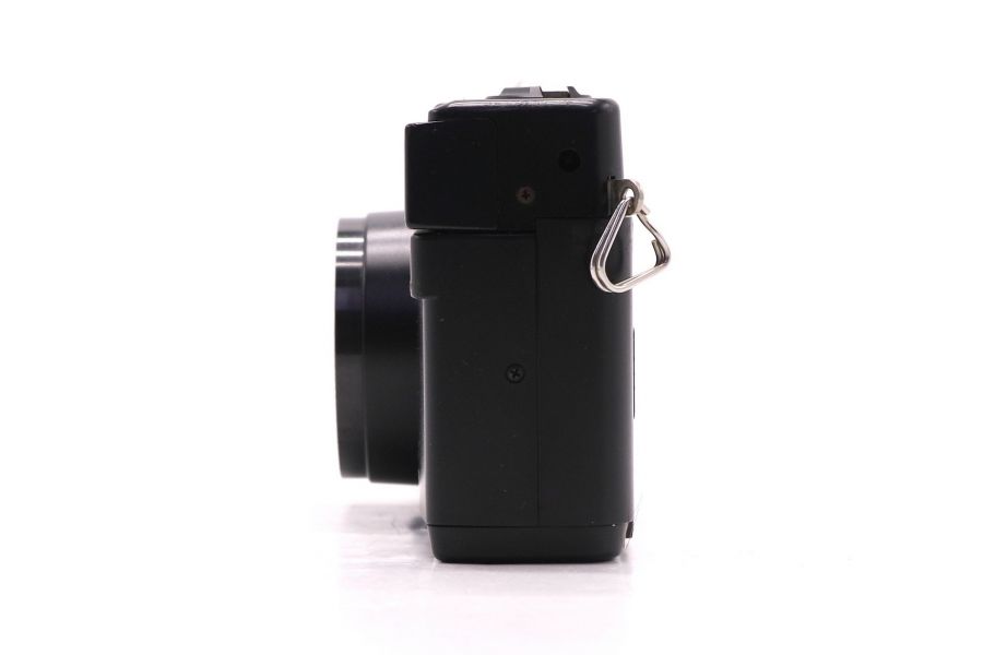 Винтажная пленочная камера Yashica MF-2 Super