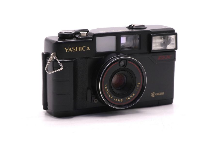 Винтажная пленочная камера Yashica MF-2 Super
