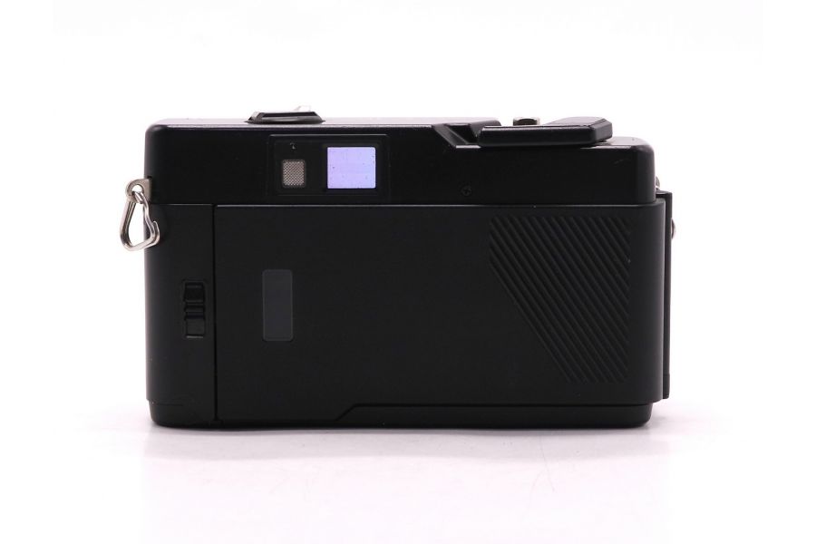 Винтажная пленочная камера Yashica MF-2 Super