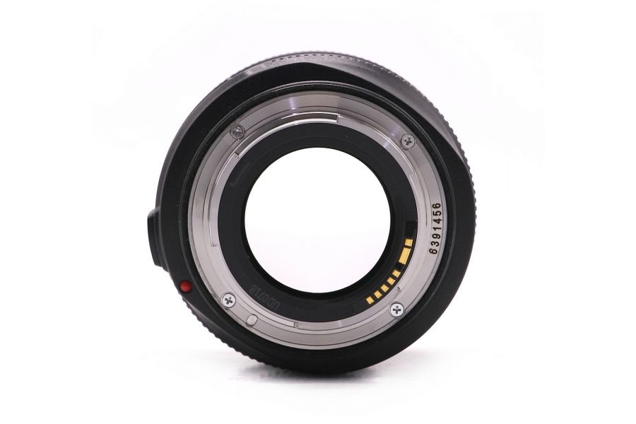 Объектив Canon EF 50mm f/1.2L USM в упаковке