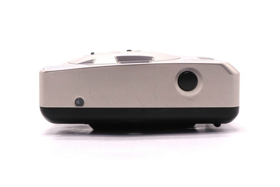 Компактный аналоговый фотоаппарат Konica POP EF-75