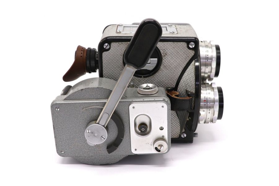 Универсальная кинокамера Pentaflex 16 (Germany, 1955)