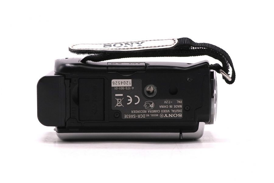 Видеокамера Sony DSR-SX63E Handycam Carl Zeiss