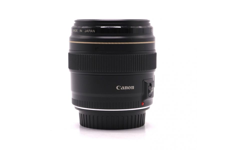 Объектив Canon EF 100mm f/2 USM в упаковке