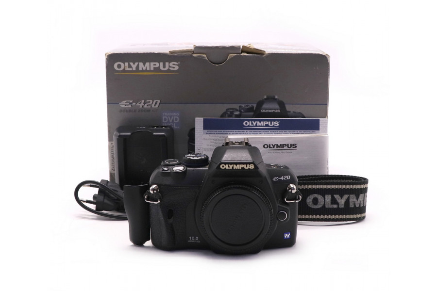 Зеркальная камера Olympus E-420 body в упаковке