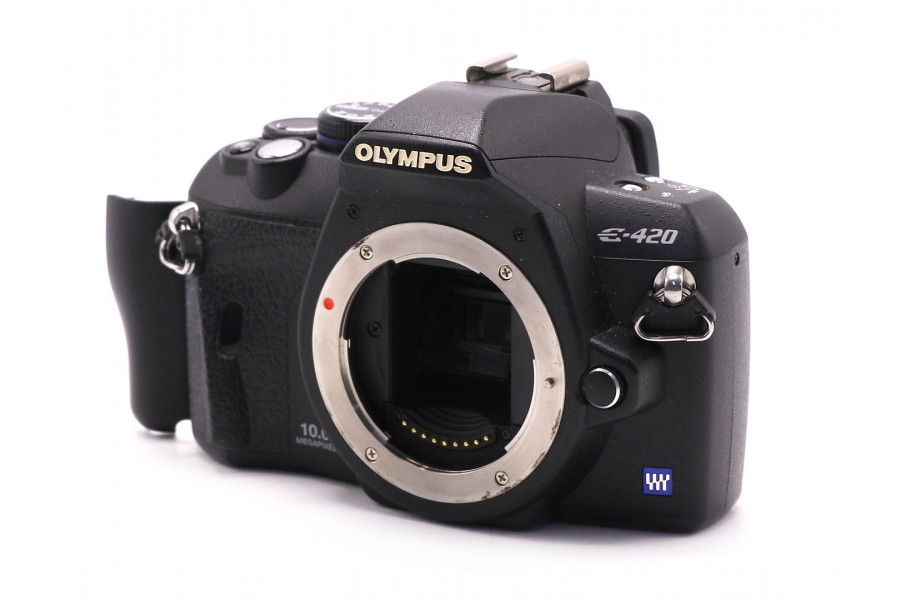 Зеркальная камера Olympus E-420 body в упаковке