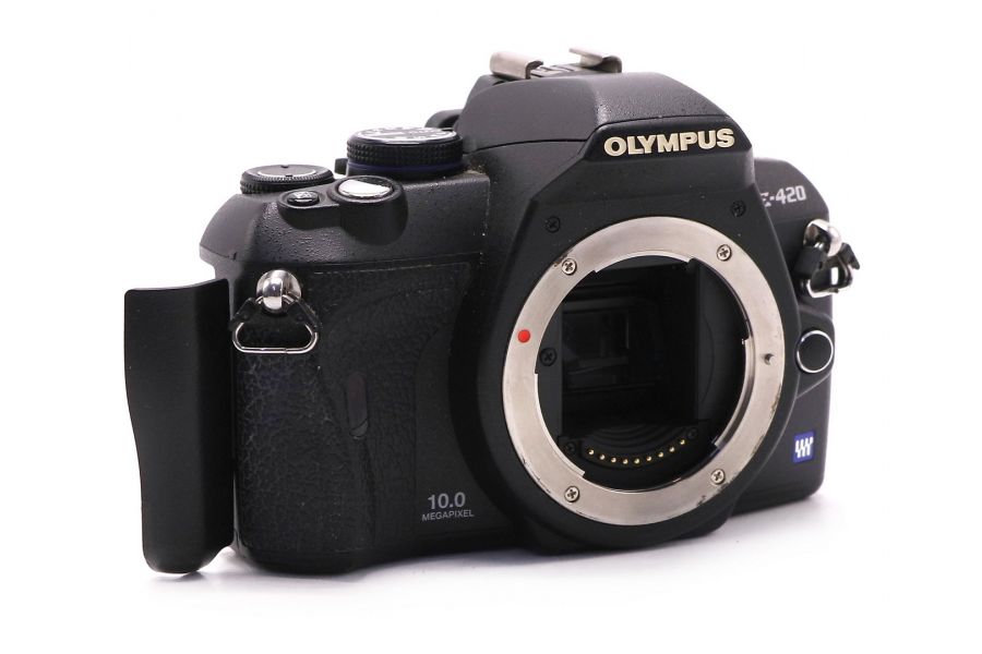 Зеркальная камера Olympus E-420 body в упаковке