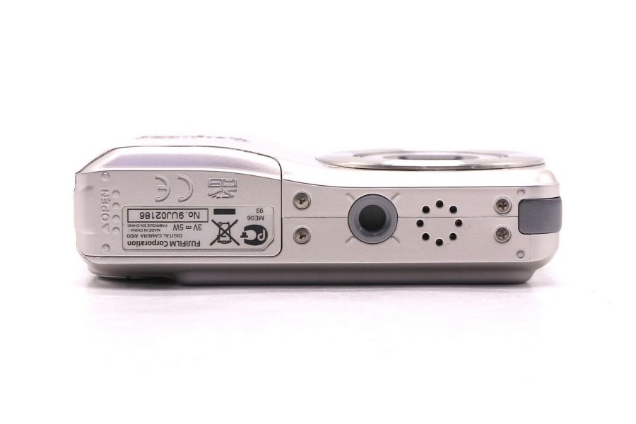 Фотоаппарат компактный Fujifilm FinePix A100