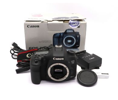 Canon EOS 7D Mark II body в упаковке (пробег 39500 кадров)