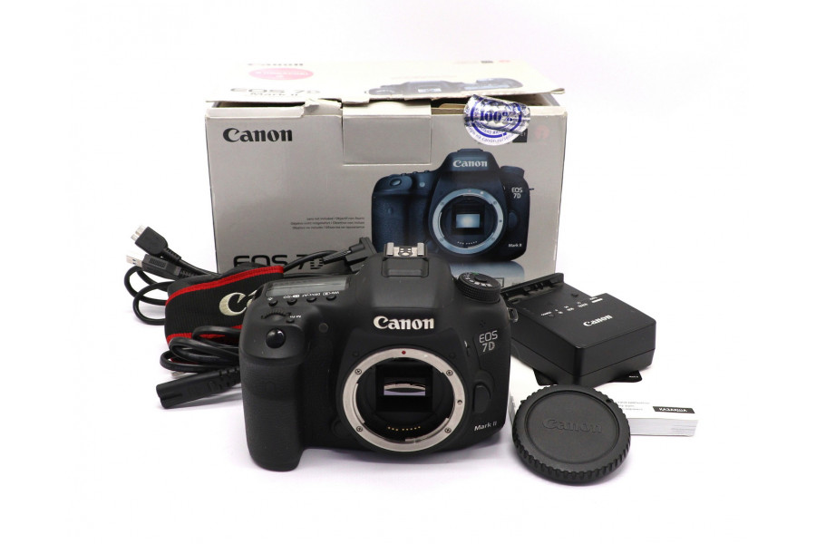Canon EOS 7D Mark II body в упаковке (пробег 39500 кадров)