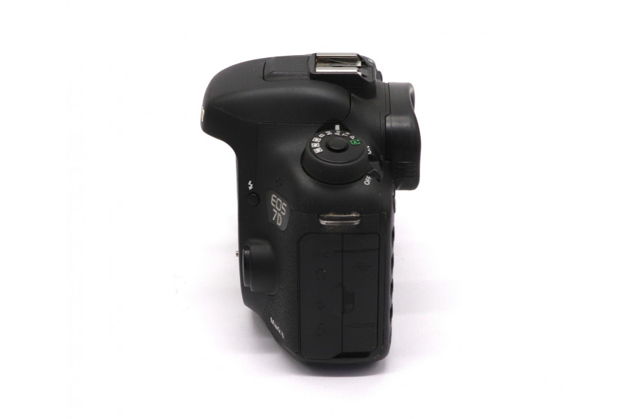 Canon EOS 7D Mark II body в упаковке (пробег 39500 кадров)