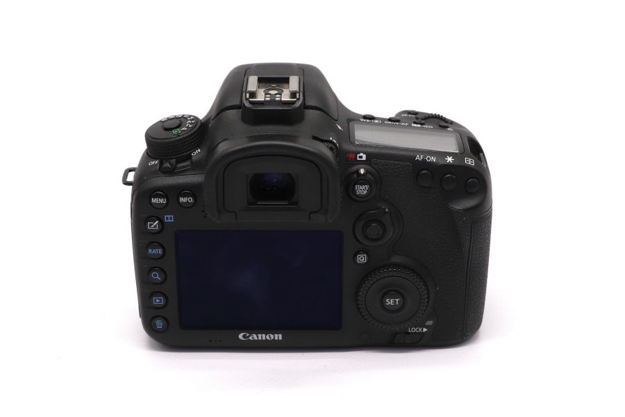 Canon EOS 7D Mark II body в упаковке (пробег 39500 кадров)