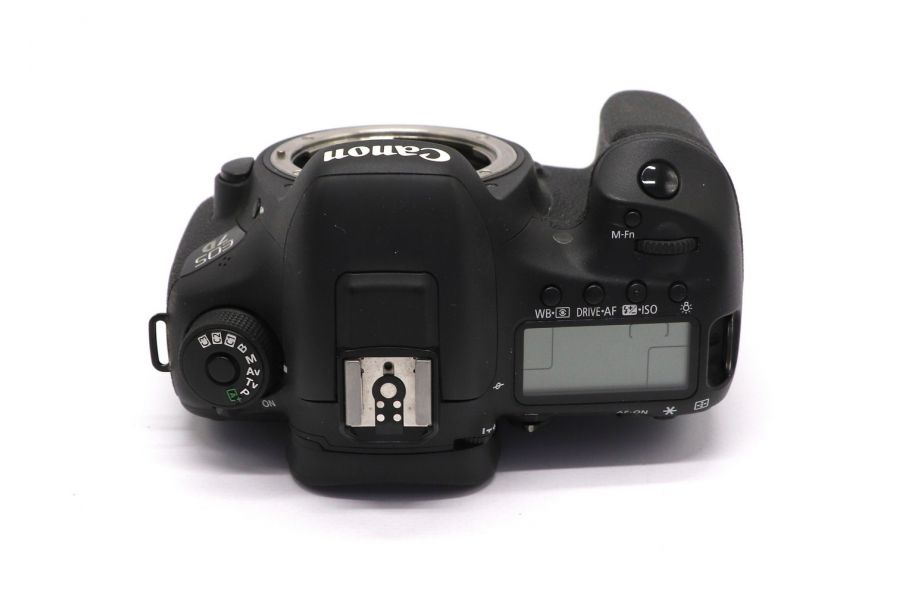 Canon EOS 7D Mark II body в упаковке (пробег 39500 кадров)