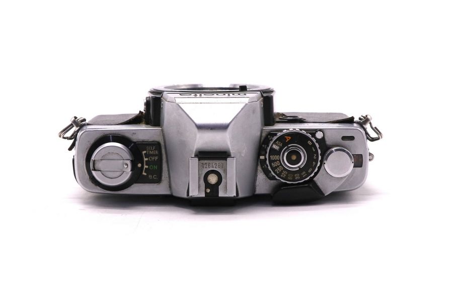 Винтажная плёночная камера Minolta XG-7 body