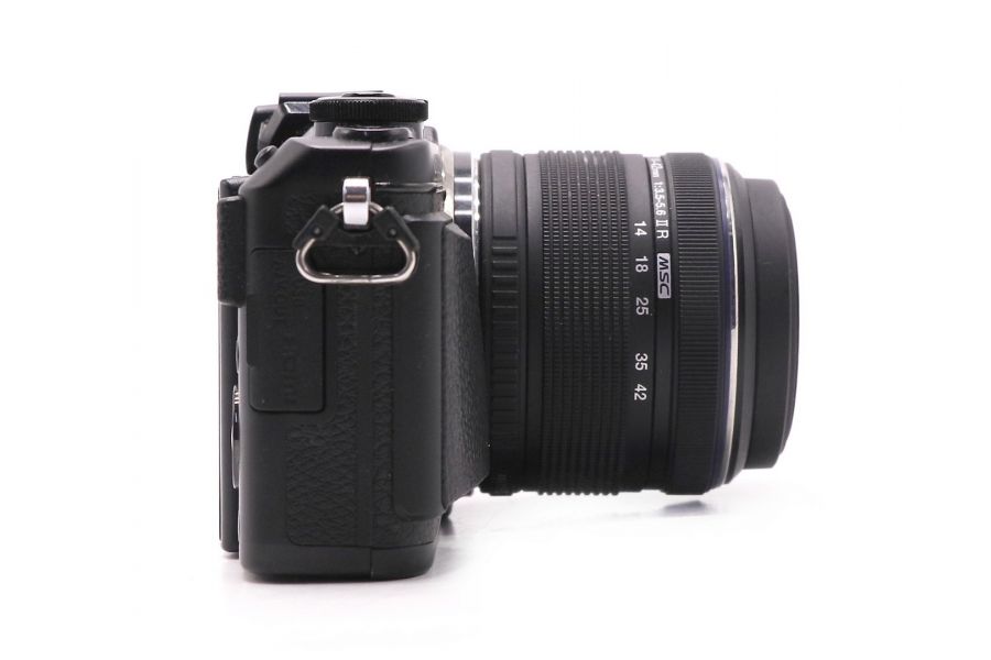 Камера Olympus Pen E-PL7 kit (пробег 6225 кадров)