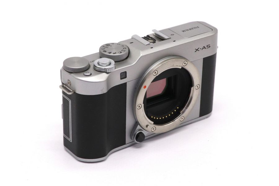 Фотоаппарат компактный Fujifilm X-A5 body