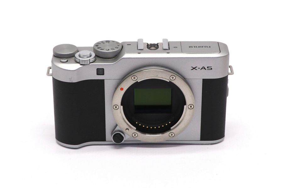 Фотоаппарат компактный Fujifilm X-A5 body