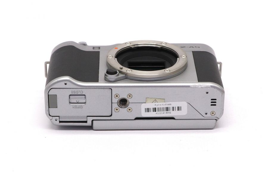 Фотоаппарат компактный Fujifilm X-A5 body