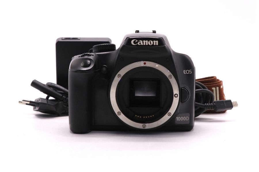 Камера Canon EOS 1000D body (пробег 81720 кадров)