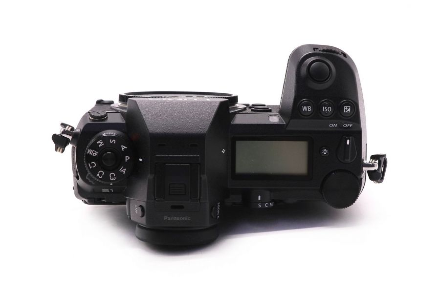 Panasonic Lumix DC-S1 body в упаковке (пробег 460 кадров)