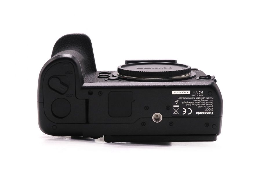 Panasonic Lumix DC-S1 body в упаковке (пробег 460 кадров)