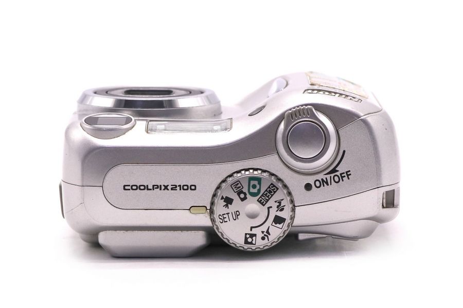 Компактная цифровая фотокамера Nikon Coolpix 2100