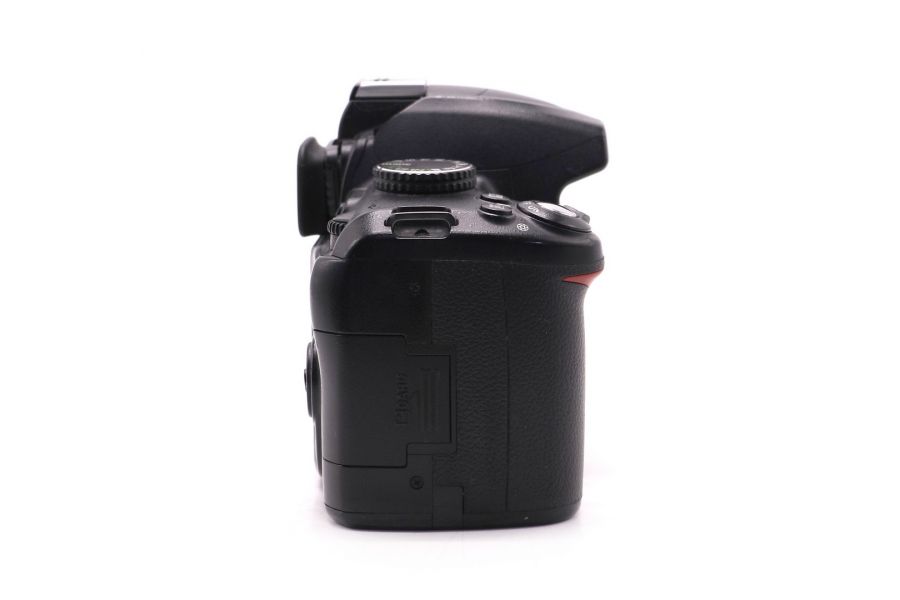 Зеркальный Фотоаппарат Nikon D3000 body