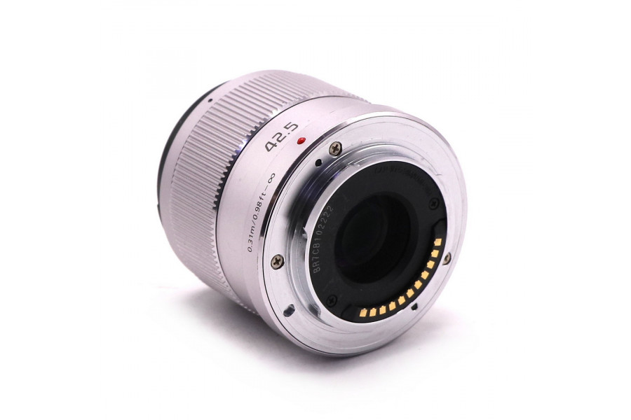 Объектив Panasonic Lumix G 42.5mm f/1.7 Asph. Power O.I.S.