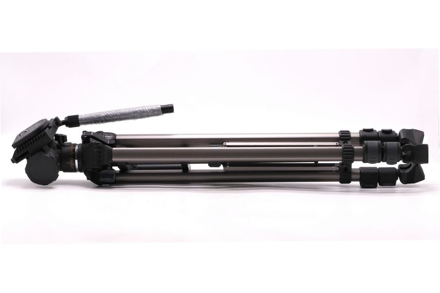 Штатив-трипод профессиональный Vanguard VT-550