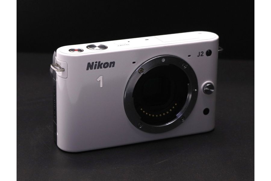 Nikon 1 J2 body в упаковке (пробег 2830 кадров)