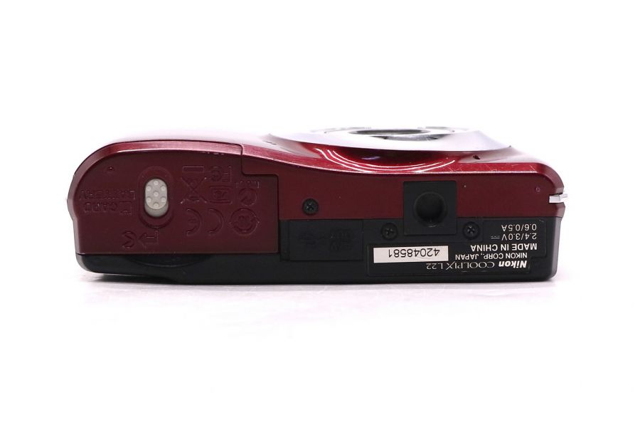 Фотоаппарат цифровой Nikon Coolpix L22 в упаковке
