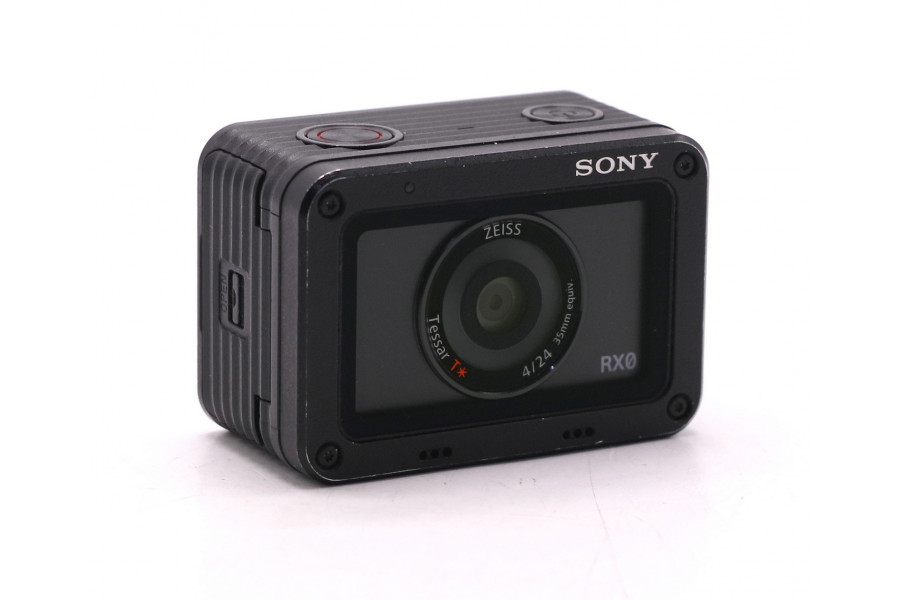 Компактная цифровая камера Sony RX0 (DSC-RX0)