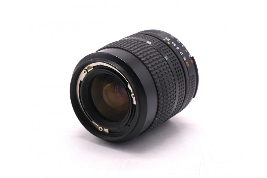 Объектив Nikon 35-70mm f/3.5-4.8 Zoom-Nikkor