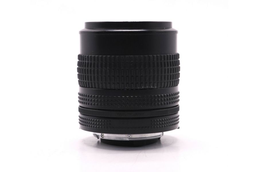 Объектив Nikon 35-70mm f/3.5-4.8 Zoom-Nikkor