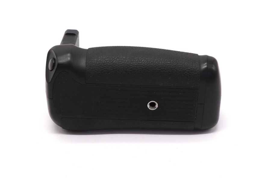 Батарейная ручка Travor BG-2P Battery Grip for Nikon