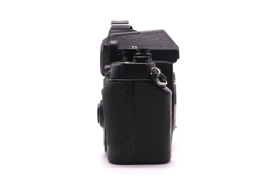 Nikon Df body в упаковке (пробег 120190 кадров)
