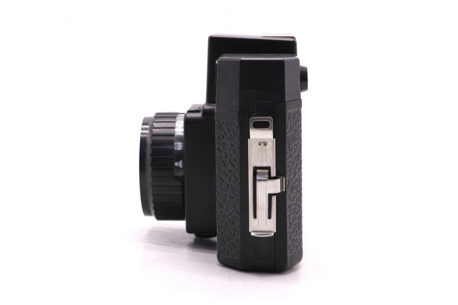 Среднеформатный фотоаппарат Holga 120 GN