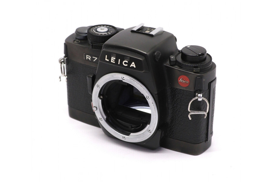 Зеркальный фотоаппарат Leica R7 body в упаковке