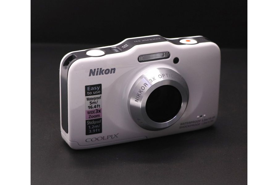 Фотоаппарат Nikon Coolpix S31 в упаковке