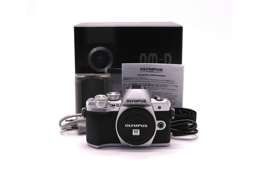 Olympus OM-D E-M10 Mark III body в упаковке (пробег 72000 кадров)