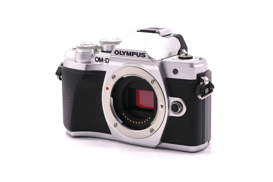 Olympus OM-D E-M10 Mark III body в упаковке (пробег 72000 кадров)
