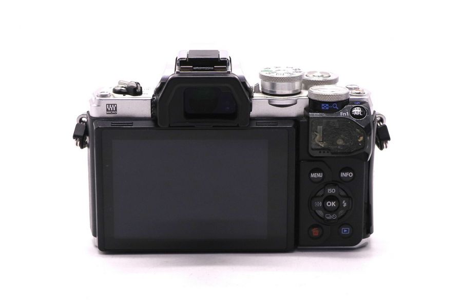 Olympus OM-D E-M10 Mark III body в упаковке (пробег 72000 кадров)