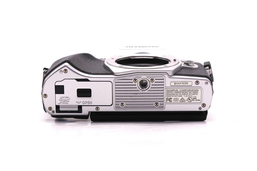 Olympus OM-D E-M10 Mark III body в упаковке (пробег 72000 кадров)