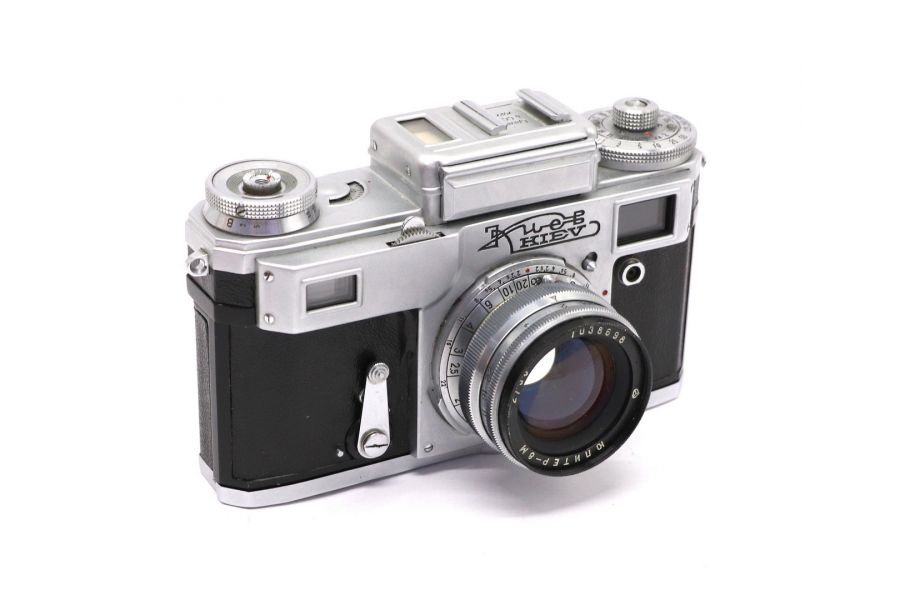 Пленочный советский фотоаппарат Киев 4 + Юпитер-8М