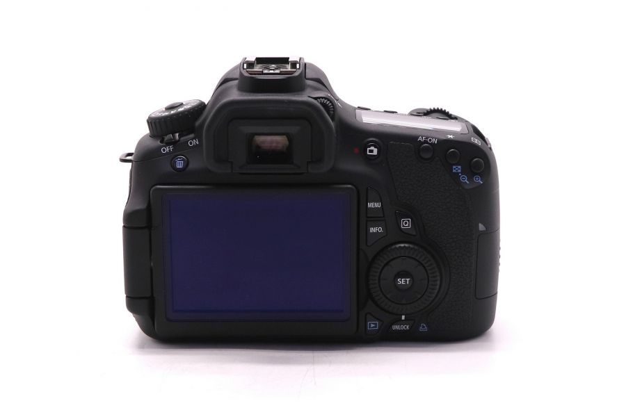 Canon EOS 60D kit в упаковке (пробег 6000 кадров)