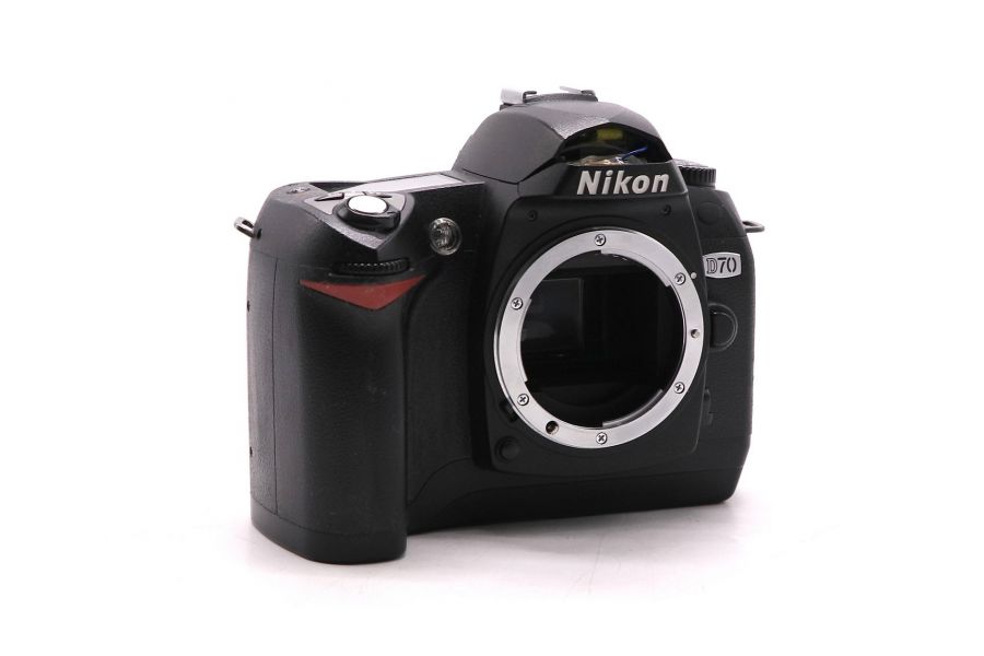 Фотокамера Nikon D70 body (пробег 5245 кадров)