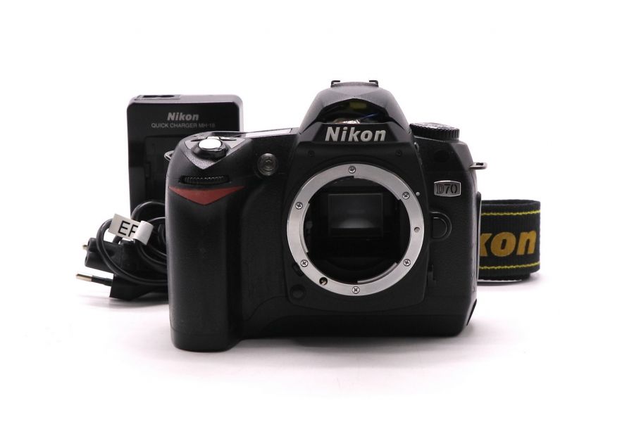 Фотокамера Nikon D70 body (пробег 5245 кадров)